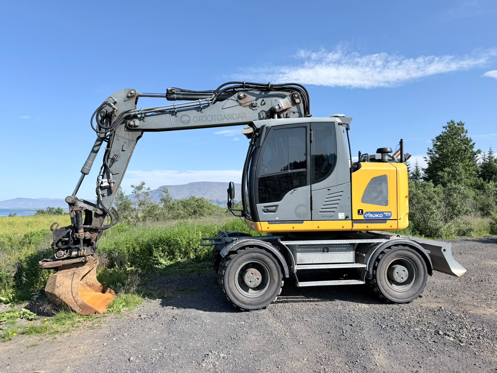 Liebherr A914